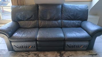 Diverse meubels, natuzzi, bed kast tafel