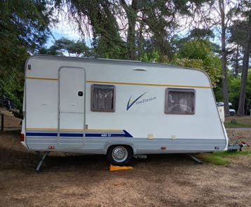 Caravan burstner 400 ts avantgarde ventana