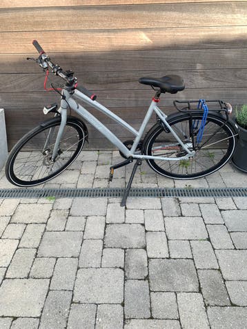 Dames en herenfiets in zeer goede staat