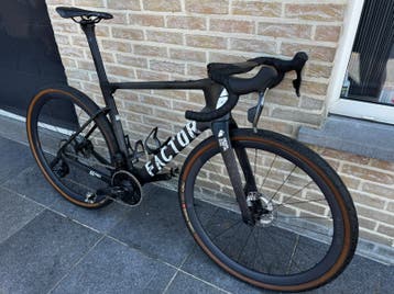 Factor Ostro Gravel maat 56