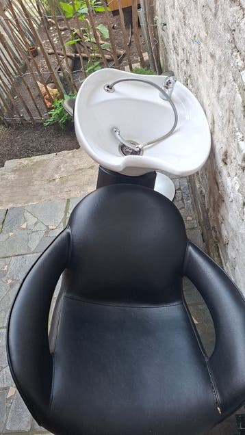 Wasunit ,kappersstoel
