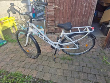 Witte Oxfort fiets met versnellingen