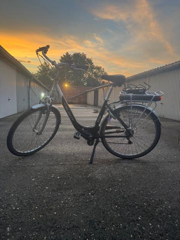TALENT ELEKTRISCHE FIETS MET MIDDENMOTOR