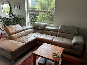 Hoekzetel beige/grijs leer. Gratis af te halen