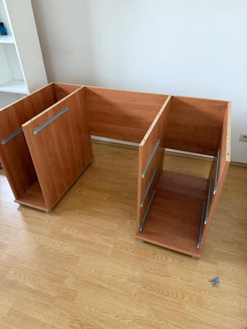 GRATIS BUREAU