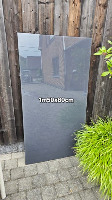 Glazen tafelblad, Wechelderzande, gratis af te halen.
1m50 x