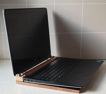 Laptop op plankje (Dell Inspiron - 1TB - 8GB - i7 - 2GHz)