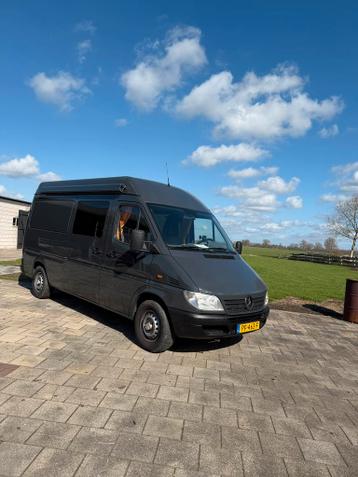 Mercedes sprinter motorsport camper bus cross bus