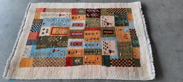 Handgeknoopte hoogpolig wollen tapijt