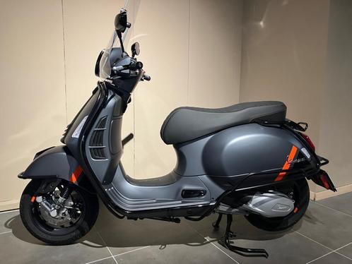 Vespa GTS 300  2023 !!, Motos, Motos | Piaggio, Entreprise, Scooter, 12 à 35 kW, 1 cylindre, Enlèvement