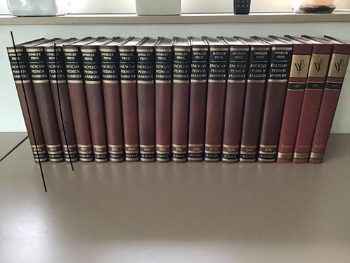 16 volumes des annuaires encyclopédiques Winkler Prins 1973, Livres, Encyclopédies, Comme neuf, Enlèvement ou Envoi