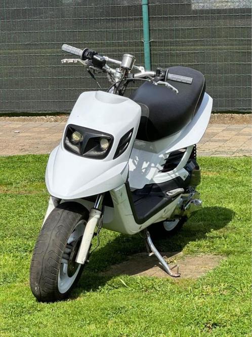 bcd booster a klasse, Fietsen en Brommers, Scooters | Yamaha, Gebruikt, Overige modellen, Klasse A (25 km/u), Benzine, Ophalen