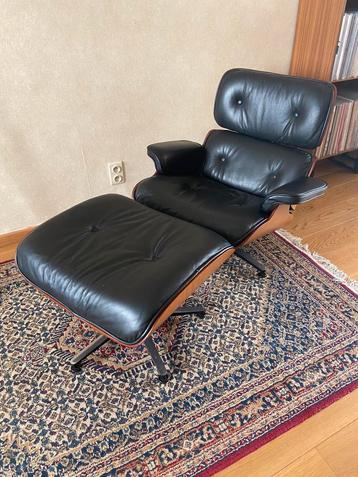 Eames lounge chair + ottoman replica
