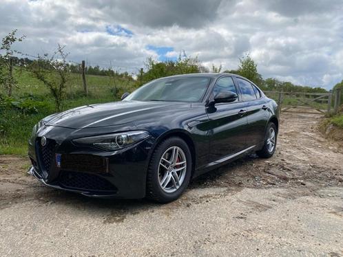 Alfa Romeo Giulia 2.0 Turbo 16V AT8 B-Tech 147 kW (200 CH), Autos, Alfa Romeo, Particulier, Giulia, ABS, Caméra de recul, Phares directionnels