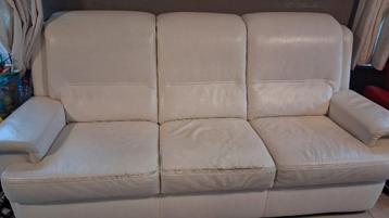 Salon leder gratis moet dringend weg