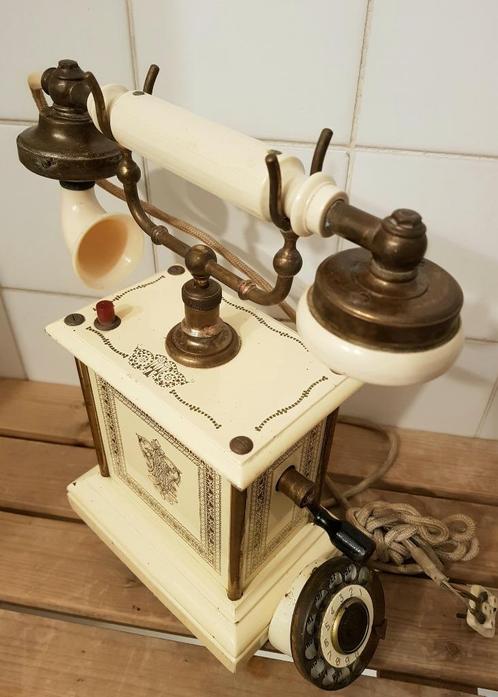 Ancien Telephone Ericsson Antique Vintage, Télécoms, Téléphones fixes | Filaires, Bakélite, Avec cadran rotatif, Enlèvement