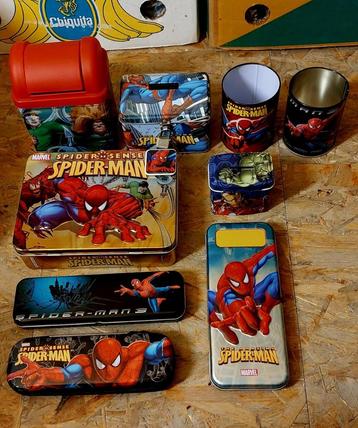 Verzameling blikken spiderman doosjes 