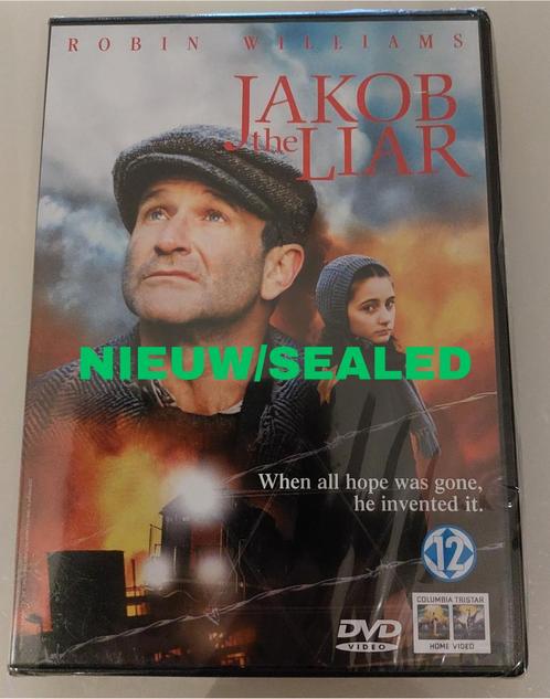 SPLINTERNIEUW IN PLASTIC Jakob The Liar (DVD)holocaust film, CD & DVD, DVD | Action, Neuf, dans son emballage, Guerre, Enlèvement ou Envoi