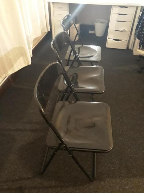 3 chaises noires pliables – Cadre en métal, Maison & Meubles, Chaises, Utilisé, Trois, Métal, Autres matériaux, Noir, Enlèvement