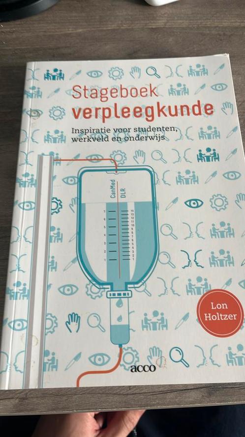 Lon Holtzer - Stageboek verpleegkunde, Livres, Science, Comme neuf, Enlèvement ou Envoi