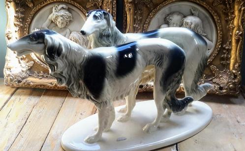 Art deco koppel Borzoi honden Bihl 1920, Antiquités & Art, Antiquités | Céramique & Poterie, Enlèvement ou Envoi