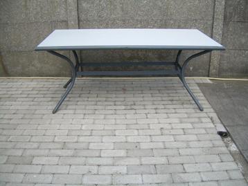 tuintafel 185x95 cm, tuintafel 90x90 cm, 3 tuinstoelen