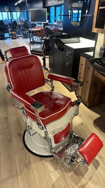 Barbierstoel kappersstoel ACTIE red barberchair herenstoel