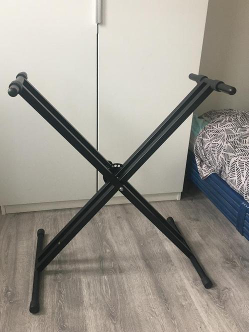 STAGG KEYBOARD STAND, Muziek en Instrumenten, Standaarden, Zo goed als nieuw, Instrumentstandaard, Keyboard of Synthesizer, Ophalen