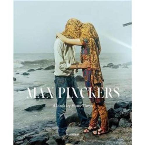 Max Pinckers - A book by Hans Theys, Boeken, Kunst en Cultuur | Fotografie en Design, Nieuw, Fotografen, Ophalen of Verzenden