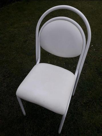 Table avec 4 chaises - blanc