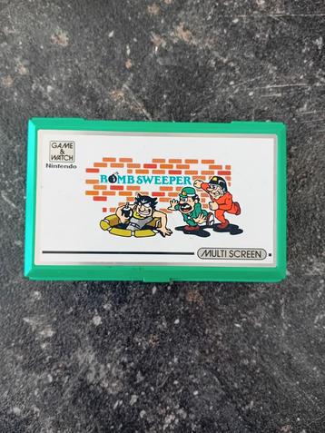 Game&Watch "Bombsweeper" multiscreen