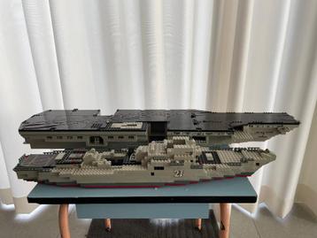  MegaBloks ProBuilder USS KittyHawk Vliegdekship + Destroyer