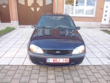 FORD FIESTA AVEC CT ET DEMANDE IMMAT