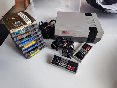 Console Nintendo Nes avec 9 jeux, Consoles de jeu & Jeux vidéo, Consoles de jeu | Nintendo NES