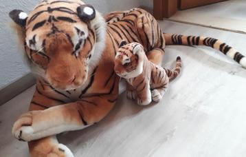 Grote knuffel tijger + welpje nieuw 