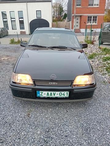 Opel kadett 1.8 gsi 1er serie etat remarquable collector