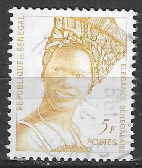Senegal 1995 - Yvert 1178A - Elegante Senegalese (ST), Timbres & Monnaies, Timbres | Afrique, Affranchi, Envoi