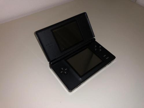 Nintendo DSI Fonctionne mais sans chargeur., Consoles de jeu & Jeux vidéo, Consoles de jeu | Nintendo DS, Comme neuf, Dsi, Noir