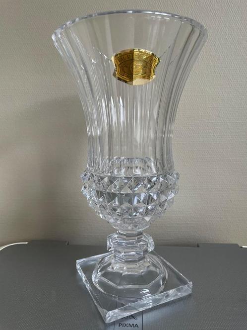 Vase Médicis en cristal de la manufacture Val Saint Lambert, Antiquités & Art, Antiquités | Verre & Cristal, Enlèvement