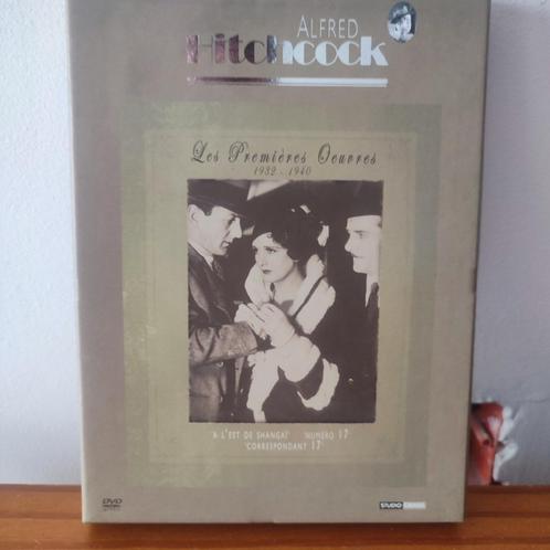 HITCHCOCK - Les premières oeuvres 1932 à 1940 DVD, CD & DVD, DVD | Thrillers & Policiers, Comme neuf, Détective et Thriller, Coffret