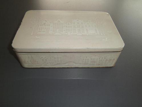 Ancienne boîte  en métal " VERKADE  Koninklyke, Collections, Boîte en métal, Utilisé, Biscuits, Verkade, Enlèvement ou Envoi