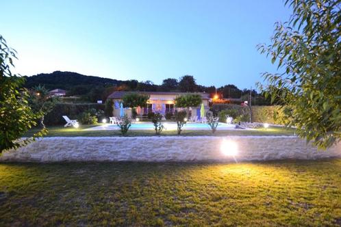 Gorges de l'Ardèche, Villa, Piscine Privée, Vue superbe, 12p, Vacances, Maisons de vacances | France, Ardèche ou Auvergne, Maison de campagne ou Villa