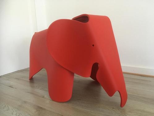 Vitra Eames Elephant rood - nieuw, Enfants & Bébés, Chaises pour enfants, Neuf, Enlèvement ou Envoi