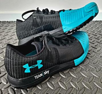 Chaussures Team Sky Under Armour Teamwear