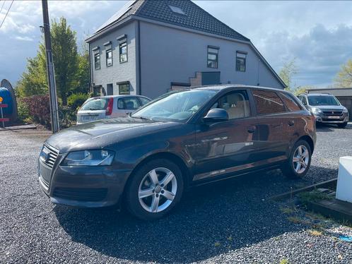 Audi A3 1.6 TDi Airco,Cuir,ST/S,Radar,Problème Embreage..., Autos, Audi, Entreprise, Achat, A3, ABS, Airbags, Air conditionné