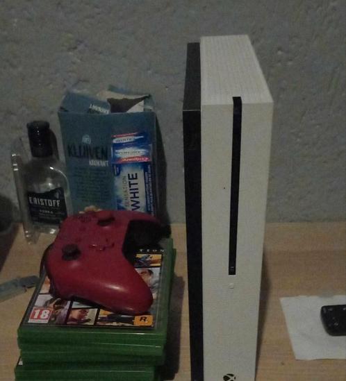 xbox one s disck 100euro, Consoles de jeu & Jeux vidéo, Consoles de jeu | Xbox One, Utilisé, Xbox One, Enlèvement