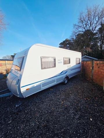 Caravan Wilk S3 met nieuwe voortent en 12Vpakket