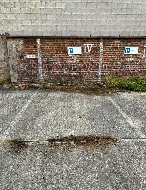 Emplacement de parking extérieur à Namur, Immo, Garages & Places de parking, Louvain