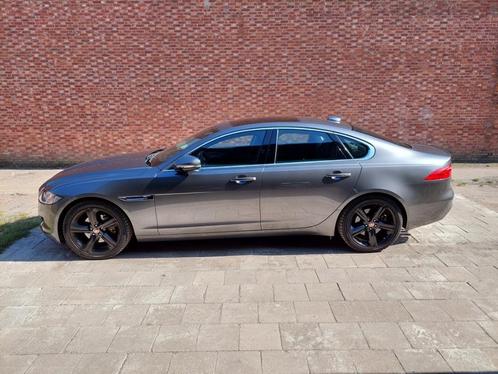 Te koop jaguar xf 2.0d euro 6 automaat en full option, Autos, Jaguar, Particulier, XF, ABS, Caméra de recul, Phares directionnels