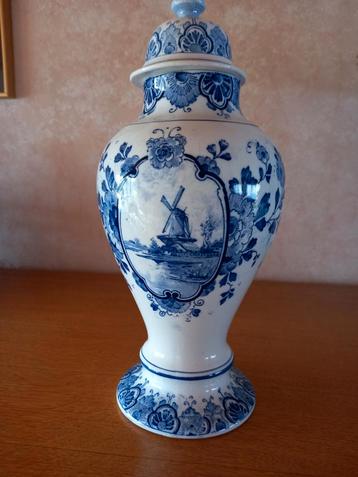 Vase bleu et blanc de Delft